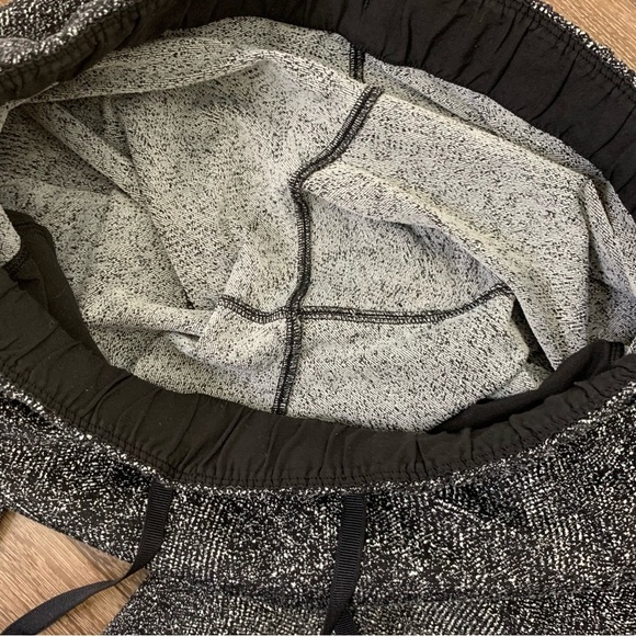 Lululemon womens on the fly pants feathered jacquard 6 - Picture 9 of 10